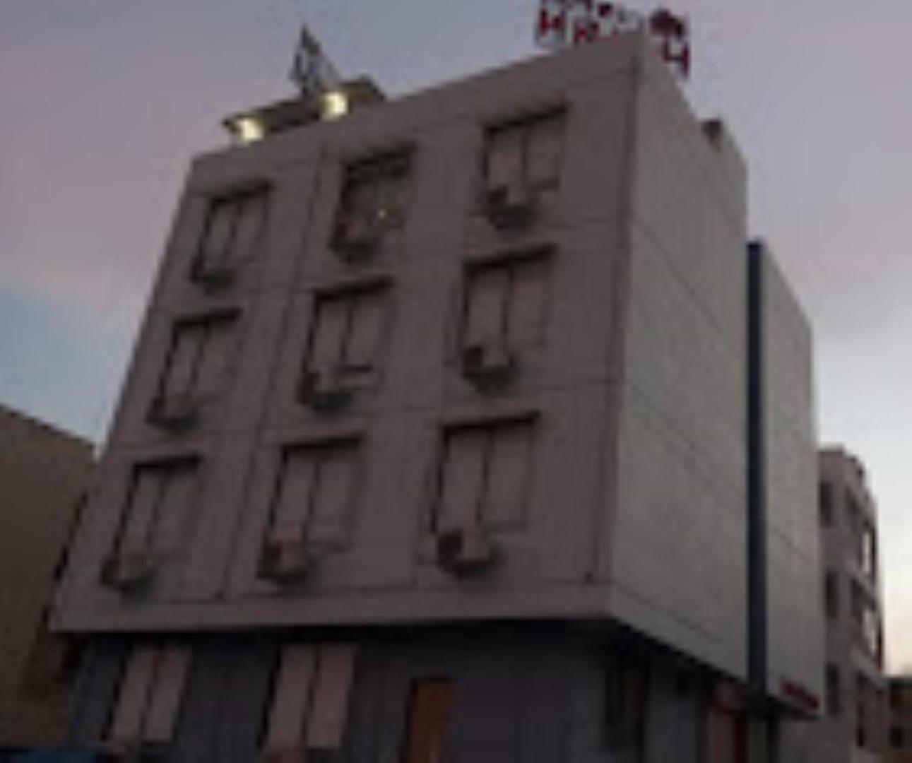 Hotel Krish , โสมนัส ภายนอก รูปภาพ